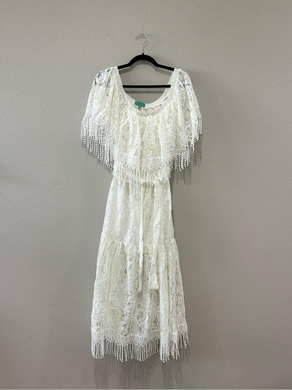 Waimari resort wear - lace dress - women’s M